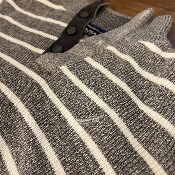 Nautica Sweater - Picture 2 of 4
